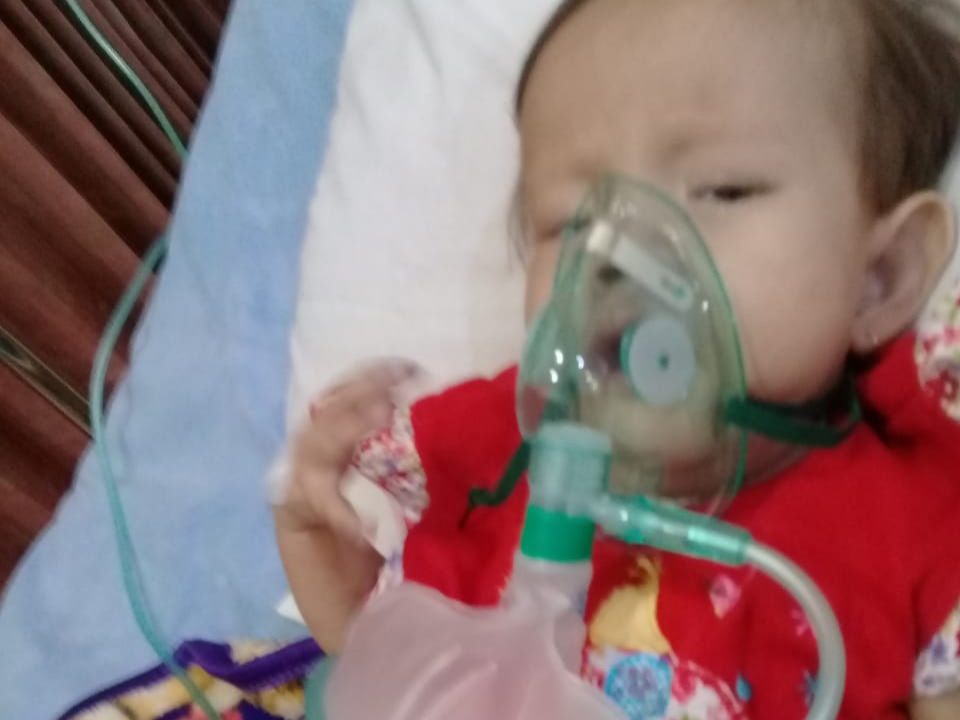 Balita berusia 13 Bulan, di vonis menderita penyakit jantung bocor sejak lahir yakni bernama Assyfa Putri Zaskia