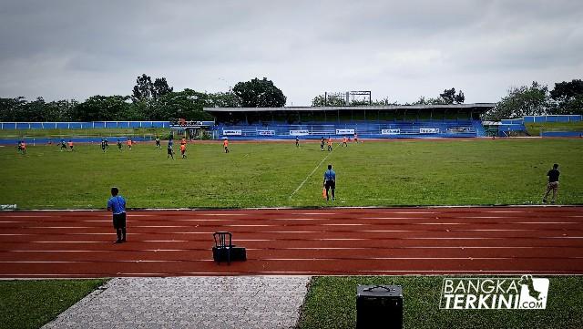 Kompetisi Soeratin U17 Bangka Belitung 2021 di Stadion Depati Amir Pangkalpinang.