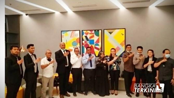 Konferensi Pers Syarifah Amelia dan Penasehat Hukum usai putusan sidang yang dinyatakan Bebas Murni, di Hotel BW Inn Belitung, Rabu (02/12/2020).
