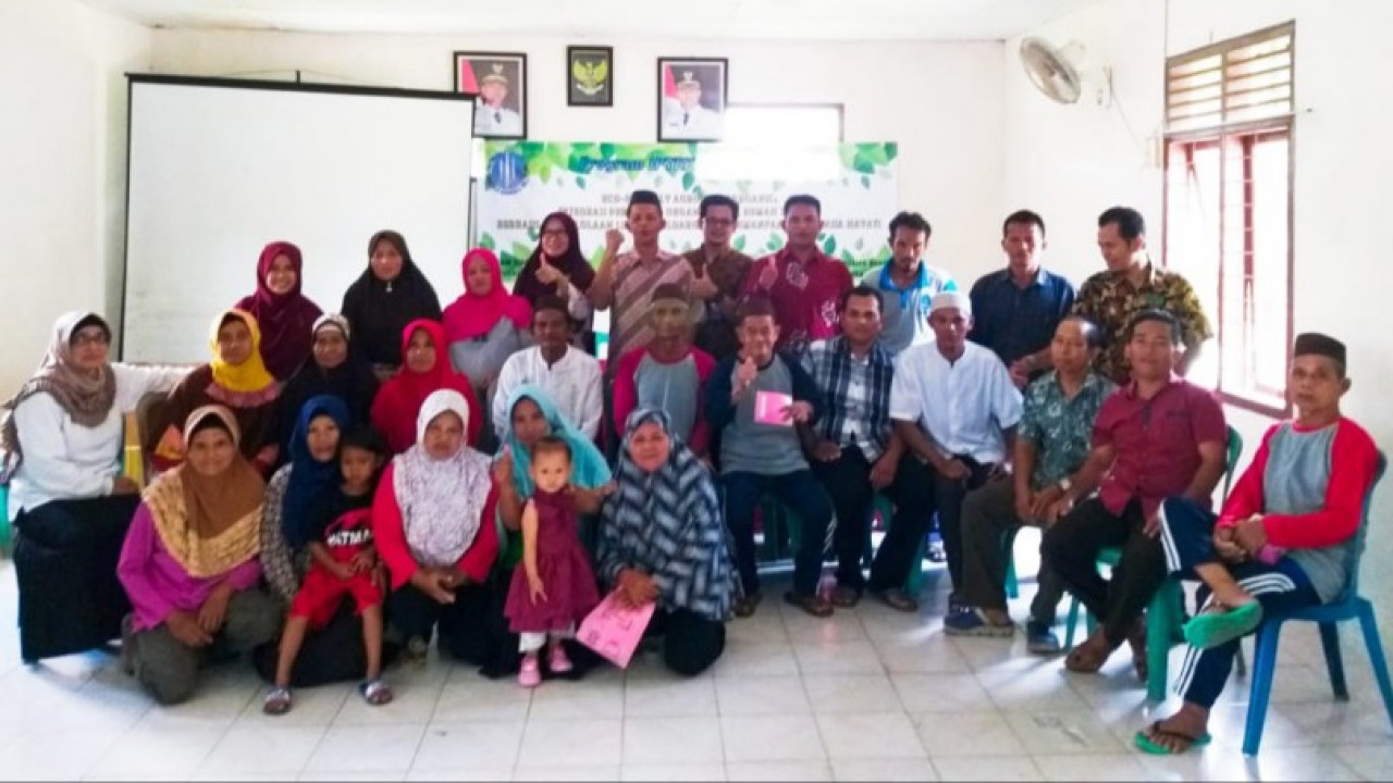 Dosen Agroteknologi Universitas Bangka Belitung (UBB), menggelar program IPTEK bagi masyarakat di Desa Air Duren, Kabupaten Bangka, Jum'at (26/07/2019).