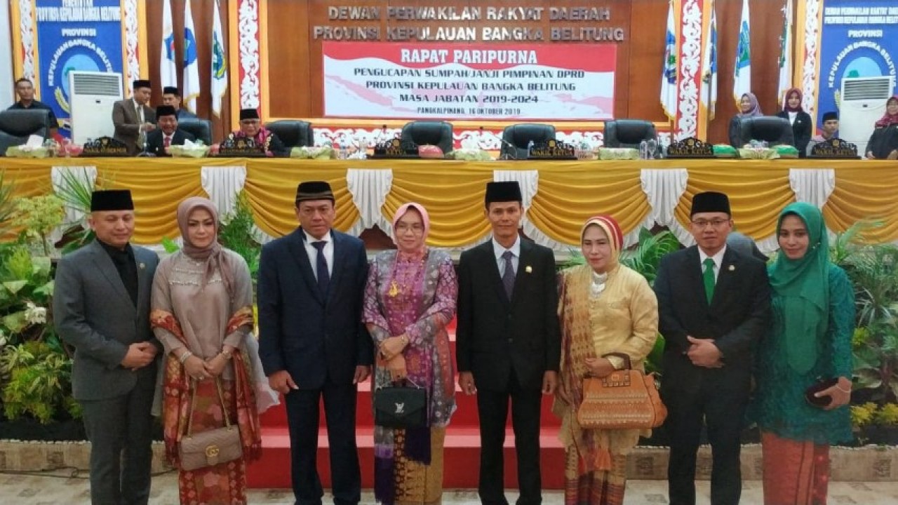 Pengucapan Sumpah dan Janji Pimpinan DPRD Babel Masa Jabatan 2019 – 2024, Rabu (16/10/2019).
