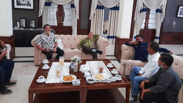 Gubernur Erzaldi Rosman Silaturahmi dan Buka Puasa Rajab Bersama Pengurus SMSI Bangka Belitung