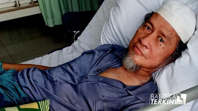 H. Suparman warga Bangka Selatan menderita tumor di bagian bawah perut.