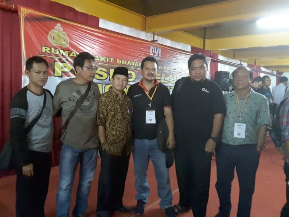 Rio setiady, Anggota DPRD Kota Pangkalpinang saat kunjungan ke Posko keluarga korban penumpang pesawat lion air JT 610, di RS POLRI Kramat Jati Jakarta, Kamis (01/11/2018).