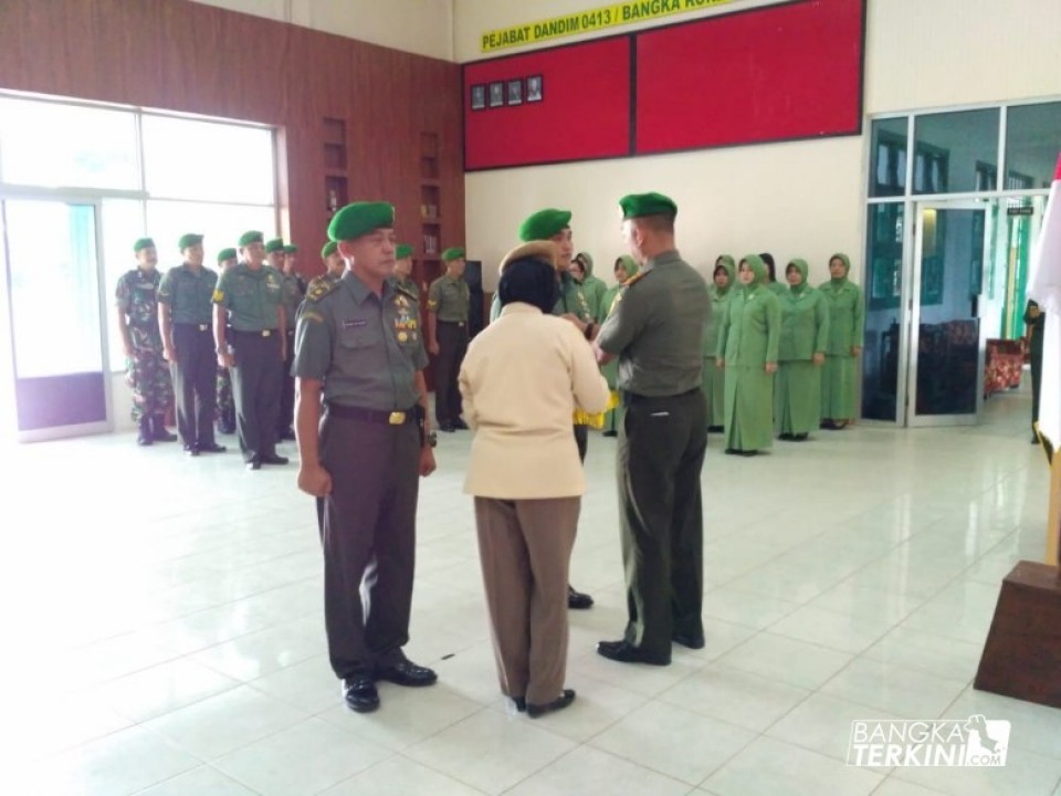 Komando Distrik Militer (Kodim) 0413/Bangka, gelar pelantikan Kepala Staf Kodim (Kasdim) dari Mayor Agung W Palupi kepada Mayor Kav Kiswanto Yuda, di Aula Makodim 0413/Bangka, Rabu (30/05/2018).