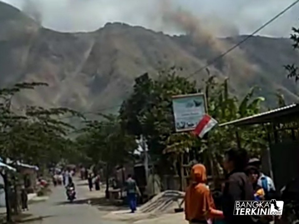 Longsor di Kaki Gunung Rinjani, akibat gempa di Lombok. Minggu (19/08/2018)
