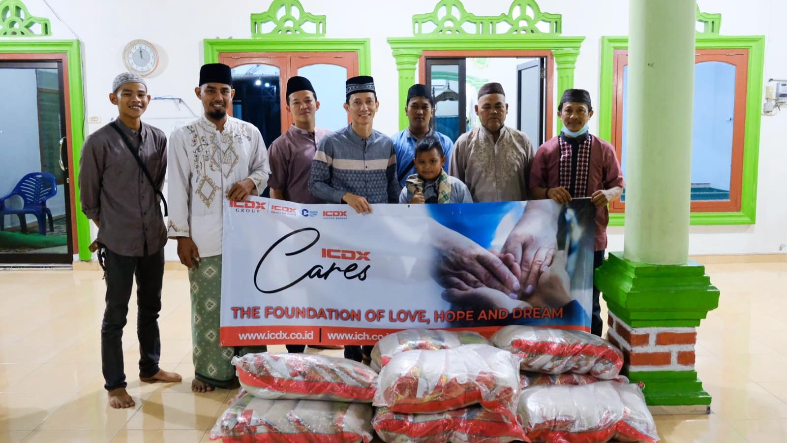 Melalui Program 'ICDX Cares' ICDX Bangka Belitung Bagikan 2 Ton Beras