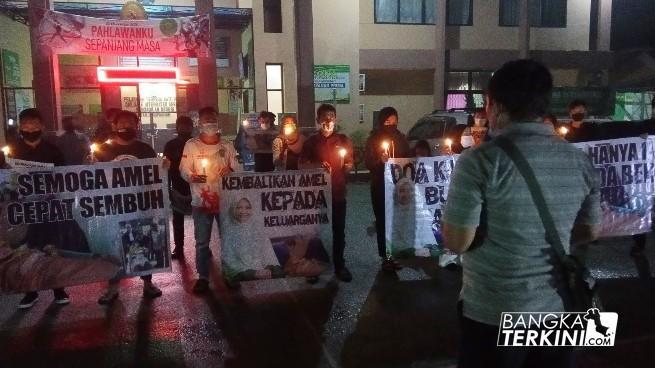 Masyarakat serta Pemuda Belitung dan Belitung Timur gelar aksi damai untuk Amel di Halaman Kantor Pengadilan Negeri Tanjung Pandan, Kamis (26/11/2020).