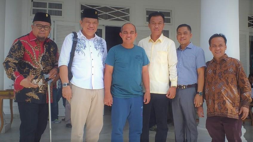 Walikota Pangkalpinang, Maulan Aklil bersama DPRD Kab. Oki