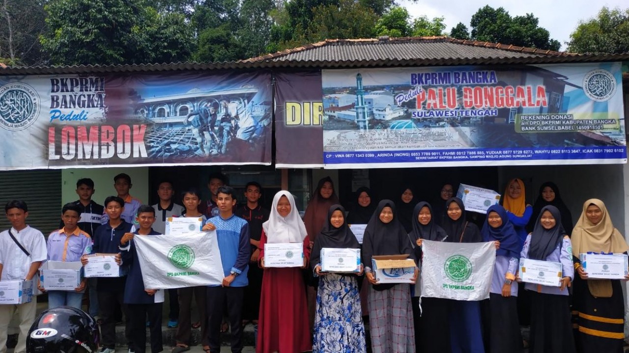 DPD BKPRMI Bangka melakukan aksi sosial menghimpun infak dan sedekah untuk di sumbangkan ke Korban Bencana Tsunami Selat Sunda, Jum'at (28/12/2018).