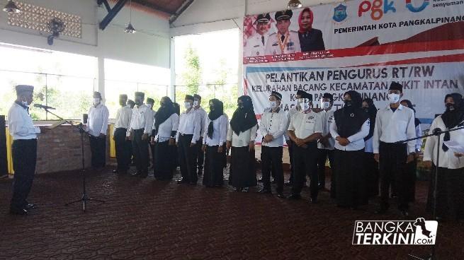 Pelantikan RT/RW Kelurahan Bacang, Kota Pangkalpinang Provinsi Bangka Belitung, Rabu (11/11/2020).