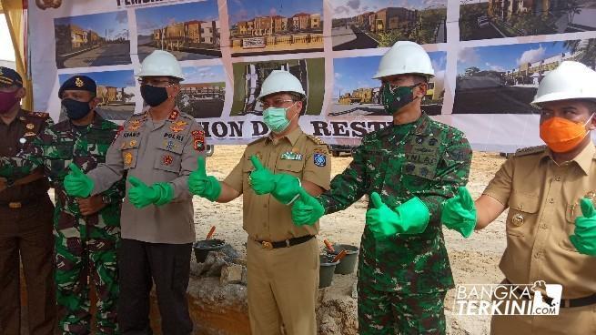 Gubernur Bangka Belitung, Kapolda Babel, dan Walikota Pangkalpinang, lakukan peletakan batu pertama pembangunan Mako Polres Pangkalpinang, Selasa (16/06/2020).
