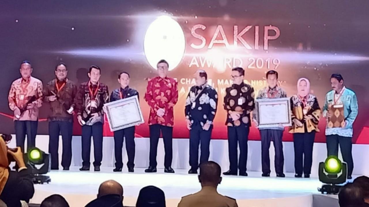 Pemkot Pangkalpinang raih Predikat Kategori B SAKIP Award Wilayah I Tahun 2019, Senin (10/02/2020)