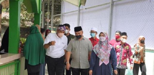 Peringati Bulan Bakti HKSN, Gubernur Bangka Belitung Beserta Istri Kunjungi Panti Asuhan Ad-Dhuha