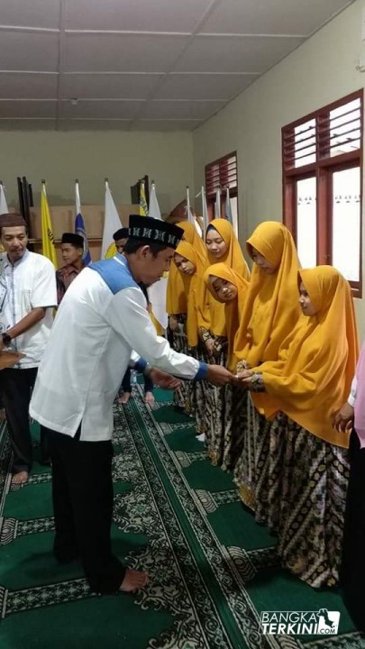 Komite Nasional Olahraga Indonesia (Koni) Provinsi Kepulauan Bangka Belitung menjalin silaturahmi dengan menggelar kegiatan Buka Bersama dengan anak yatim piatu, Jum'at (08/06/2018).