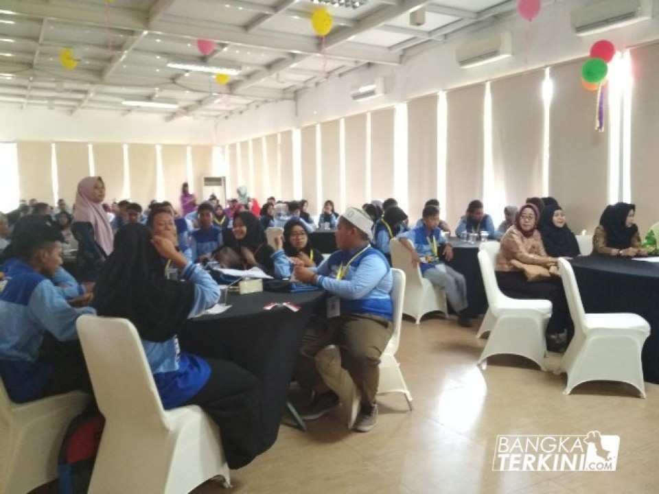 Kegiatan Forum Anak Daerah Bangka Belitung Tahun 2018, di Hotel Bangka City, Selasa (01/05/2018).