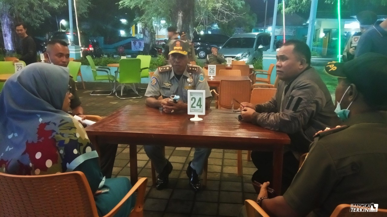 'Cegah Corona' Polresta Dan Pol PP Pangkalpinang, Sidak ke Cafe - Cafe, Kamis (19/03/2020).