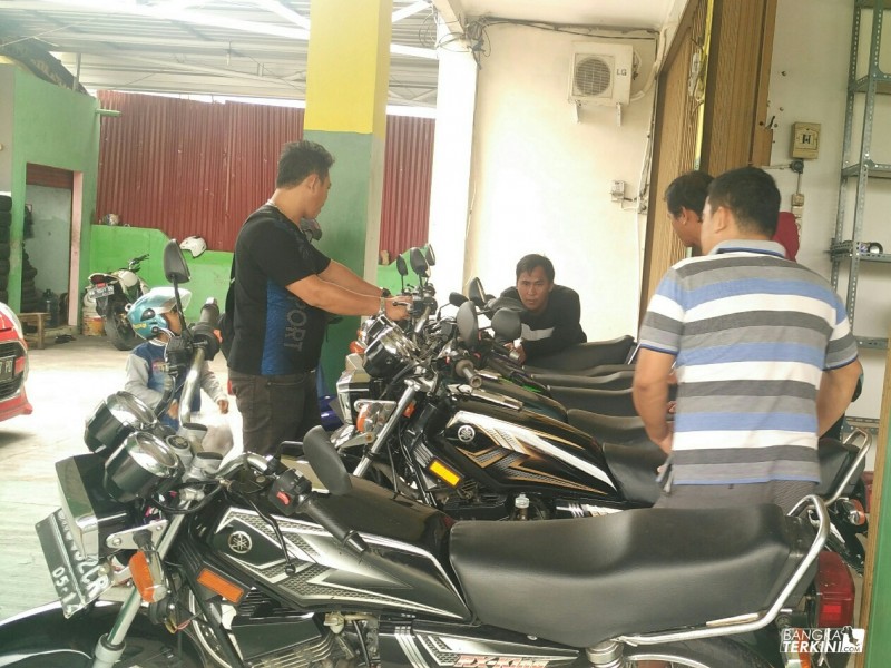 Showroom motor King Fero, Jl. Depati Hamzah Semabung Lama