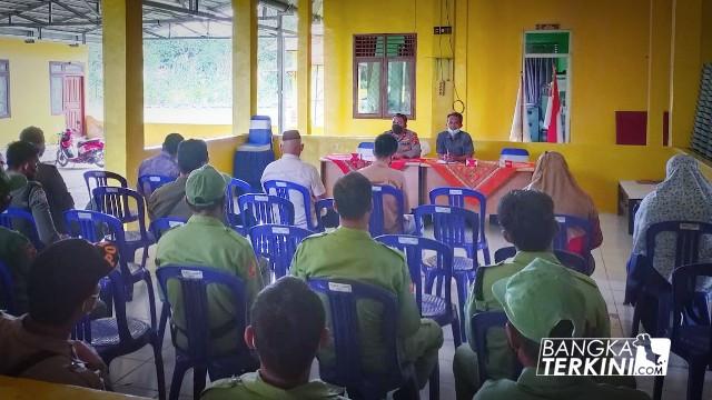 Musyawarah Pimpinan Kecamatan (Muspika) Lubuk Besar Kabupaten Bangka Tengah menggelar rapat koordinasi untuk mengantisipasi daerah rawan bencana, Kamis (16/12/2021).