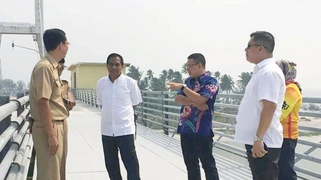 Tidak Beroperasi 'Buka Tutup'. DPRD Bangka Belitung Tinjau Jembatan Emas, Senin (11/11/2019).