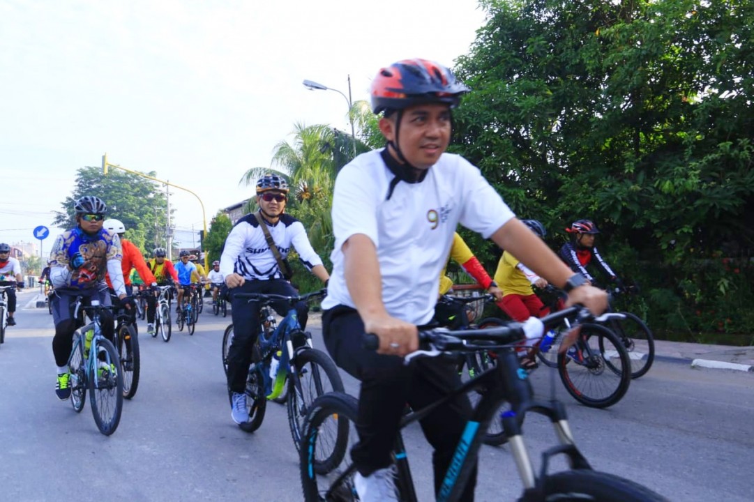 Walikota Pangkalpinang, Maulan Aklil saat kegiatan Pangkalpinang Last Sunday Ride Id, Senin (31/12/2018).